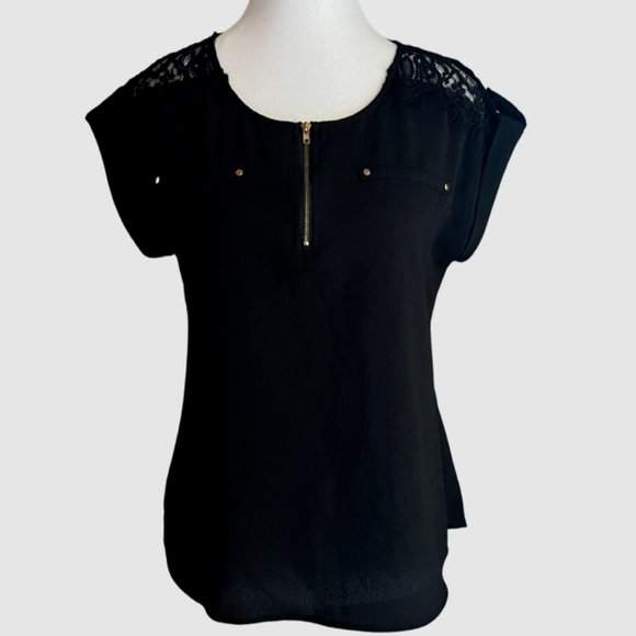 Reese Lace Detailed & Cuffed Capped Sleeve Blouse Black - Size Small - Picture 3 of 10